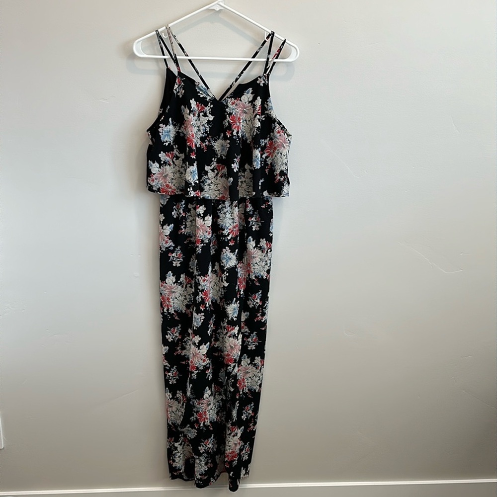 Monteau. Size M. Black flowery maxi dress.